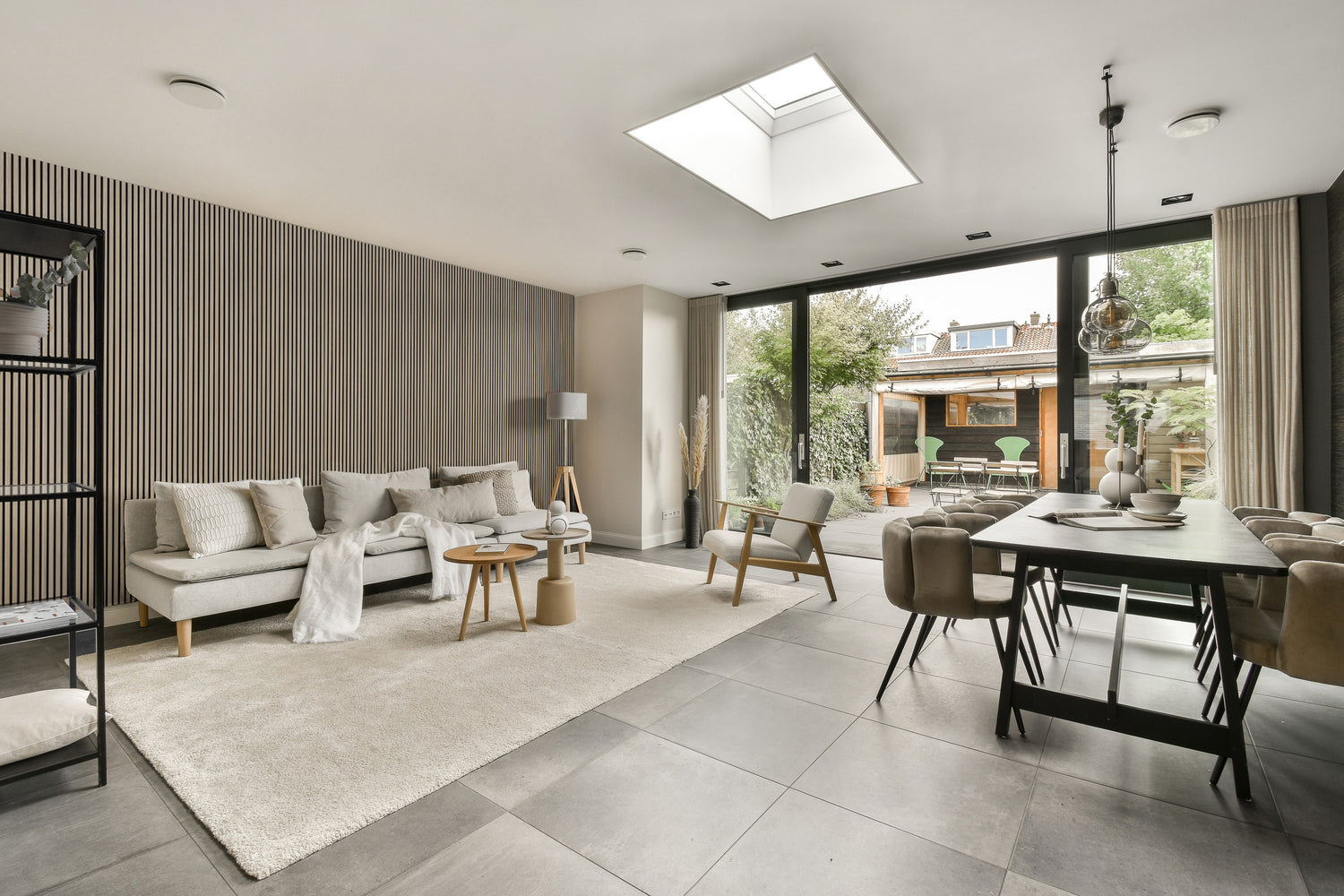 SlatWall Panel - Natural Oak